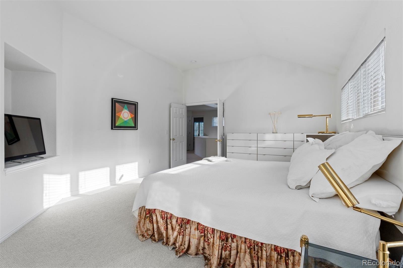 1011 S Valentia Street Unit: 96