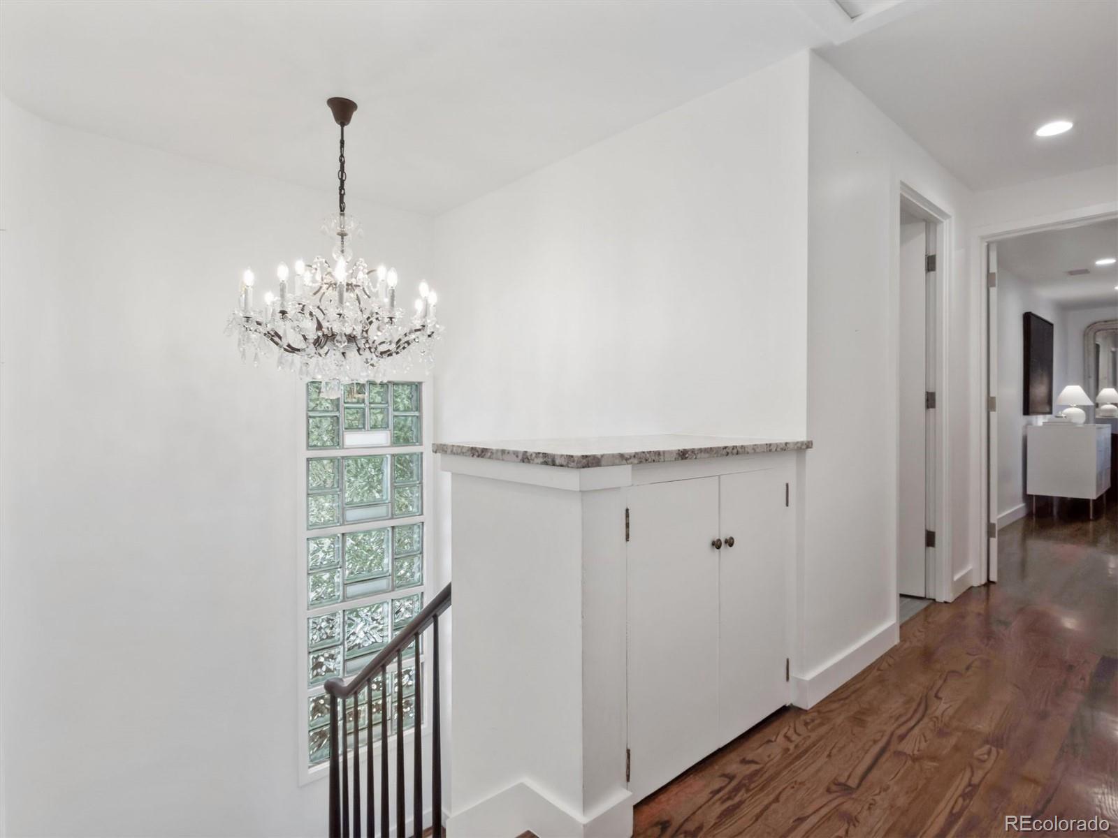 301 S Vine Street