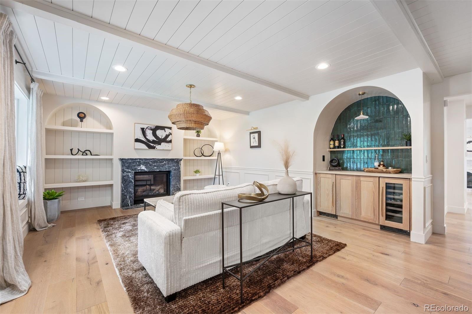 4951 W Ottawa Avenue