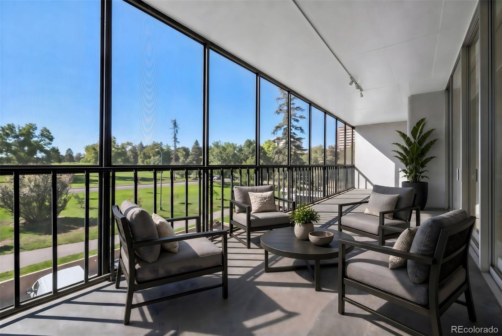 1201 N Williams Street Unit: 2A