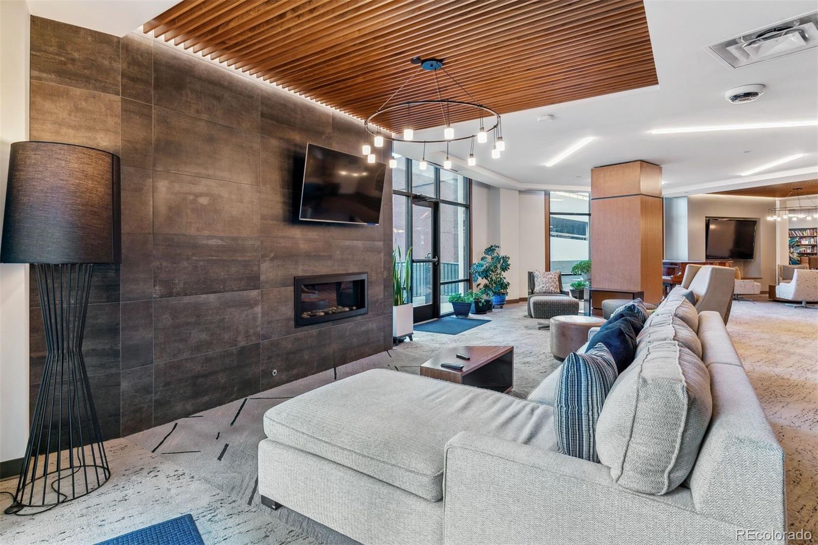 1777 Larimer Street Unit: 2108