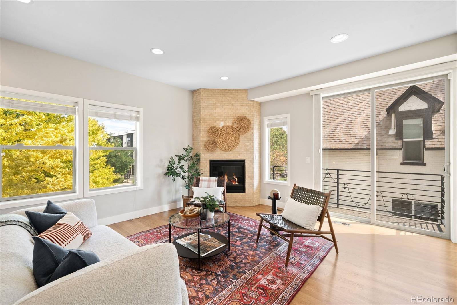 1721 N Hooker Street