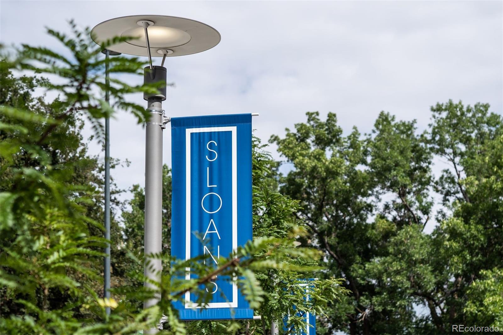 1721 N Hooker Street