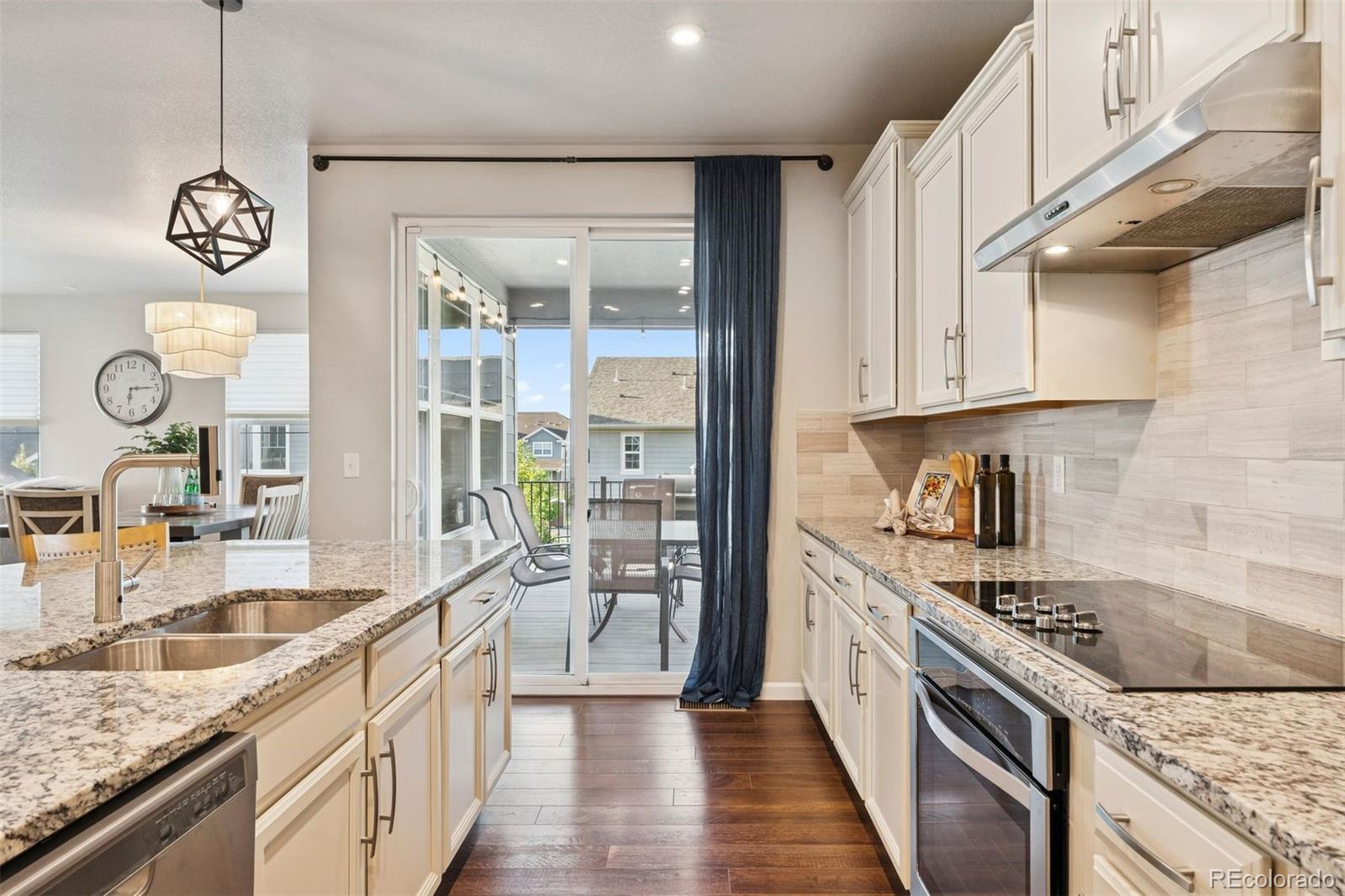 23897 E Rocky Top Avenue