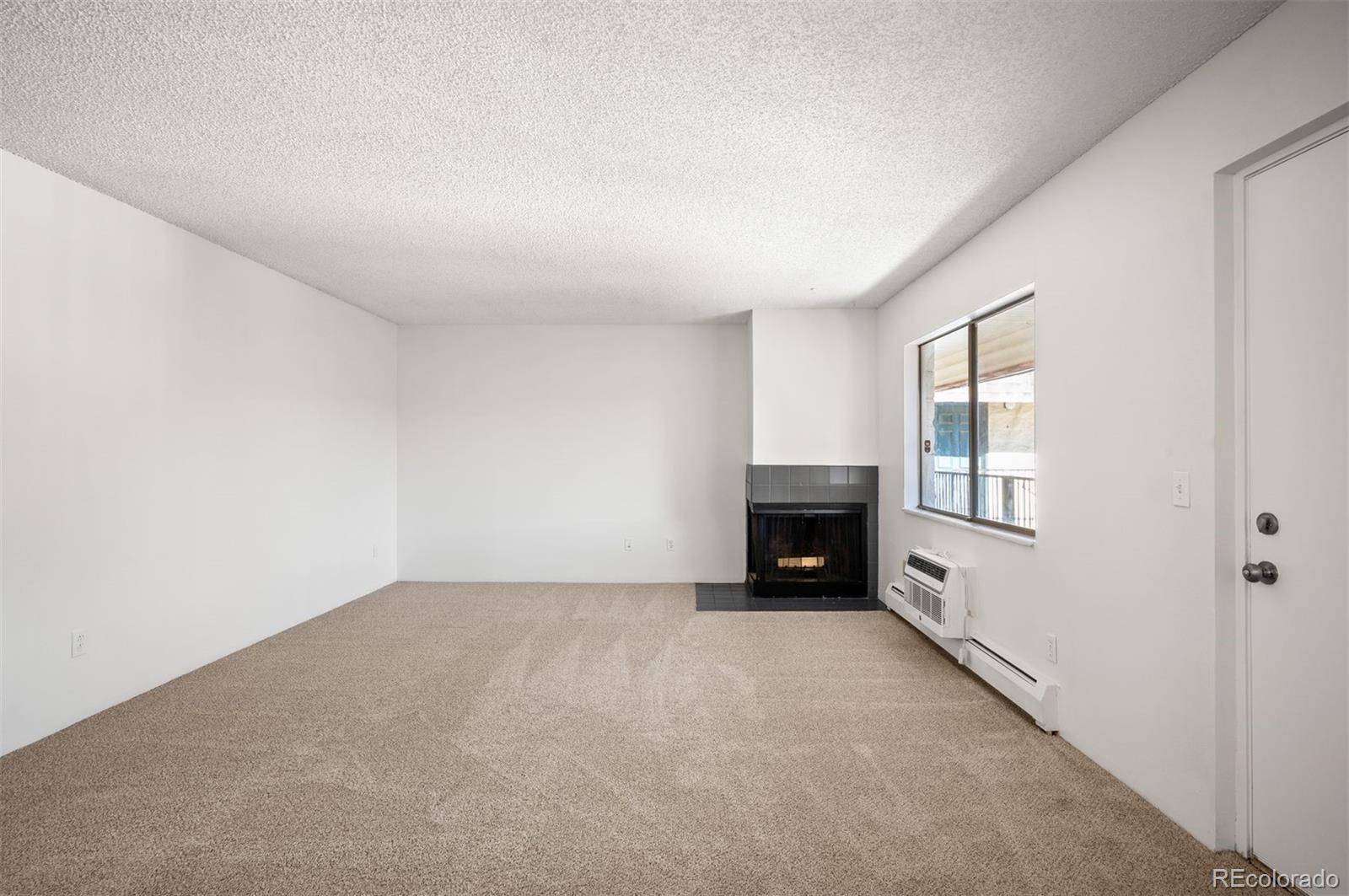 2225 S Jasmine Street Unit: 316