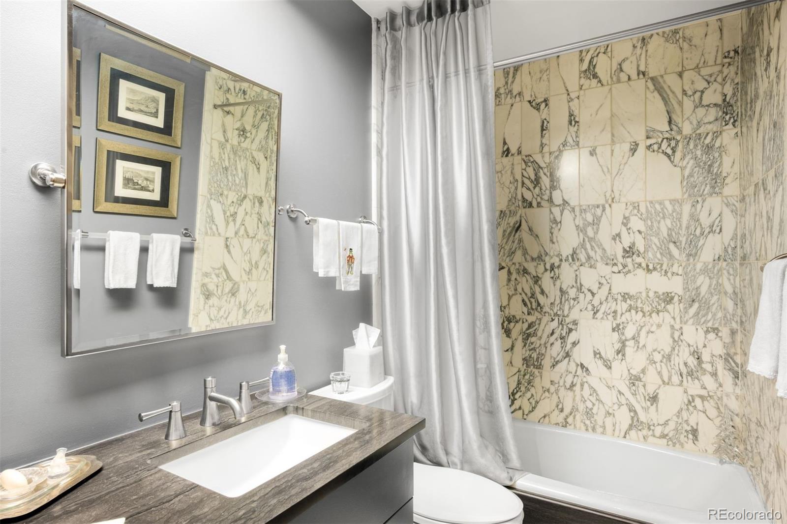 2800 S University Boulevard Unit: 19