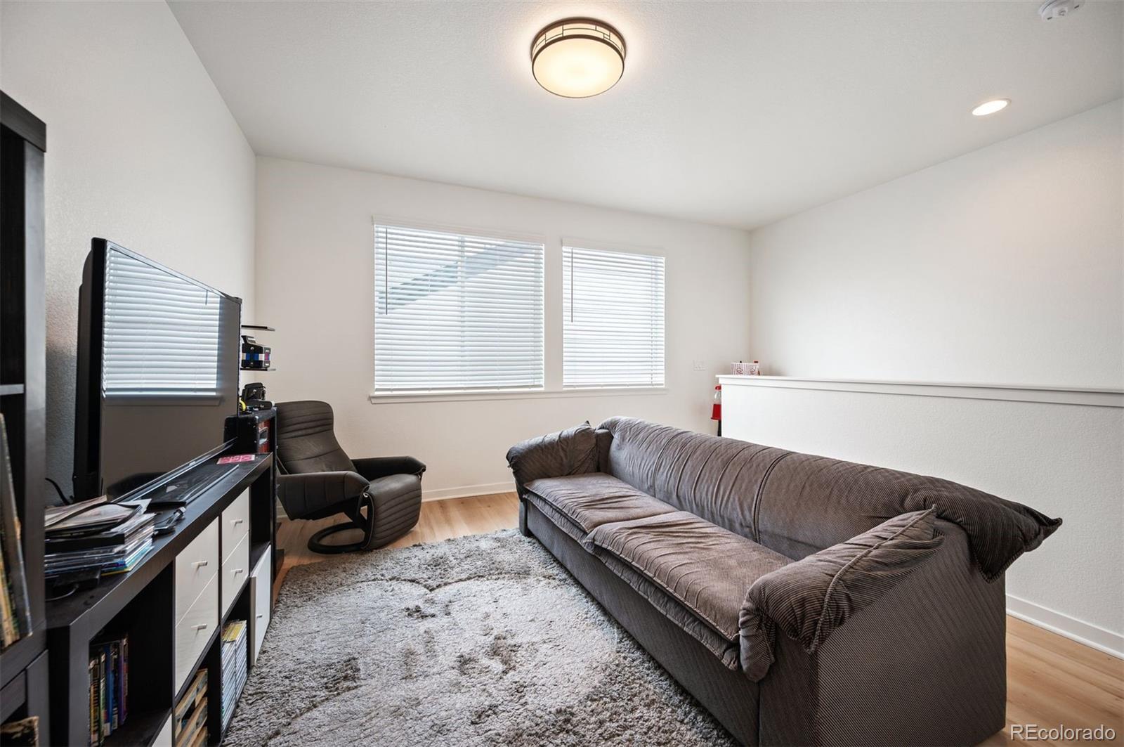 1929 W 165th Way