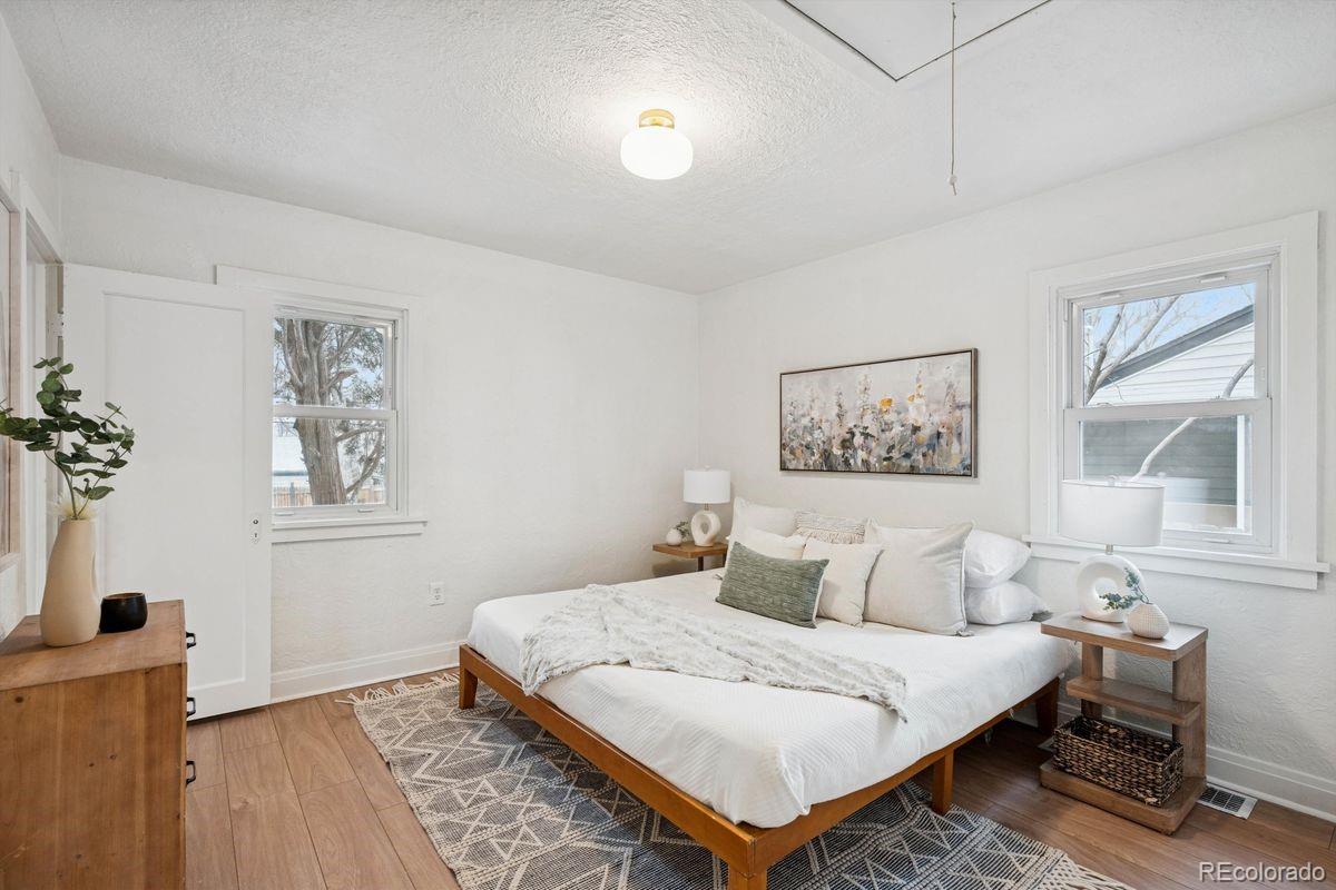 5359 S Windermere Street