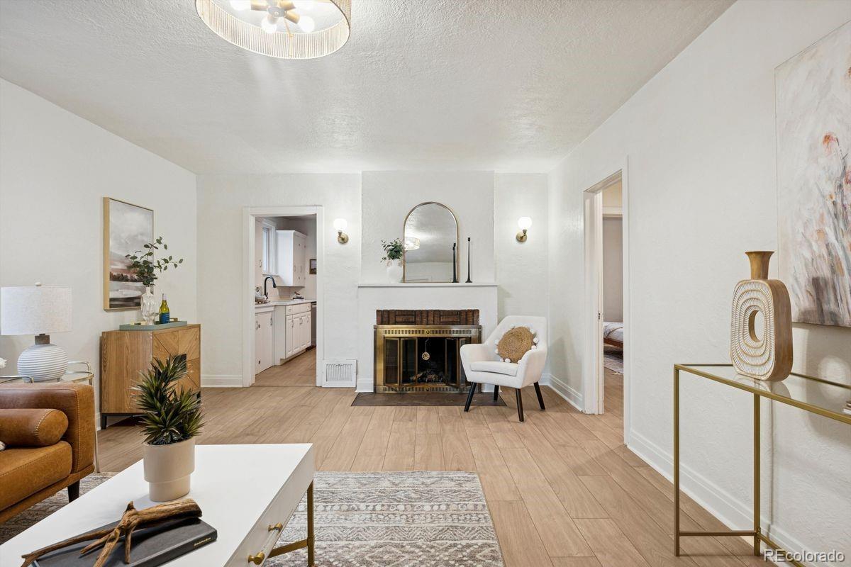 5359 S Windermere Street