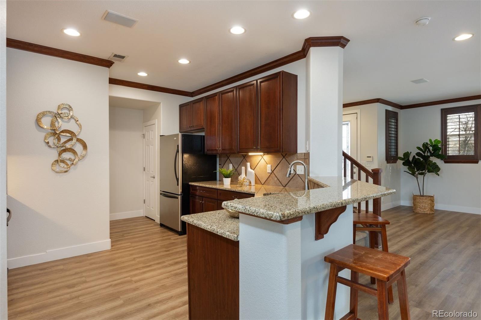 6381 S Potomac Street