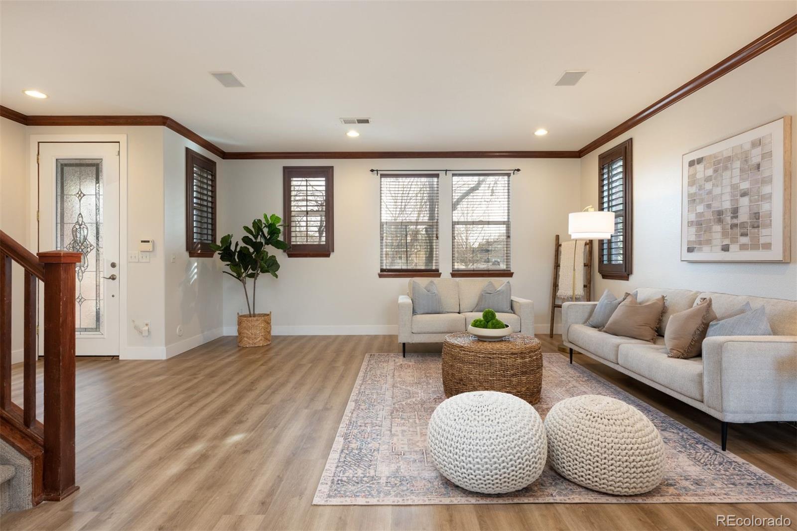 6381 S Potomac Street