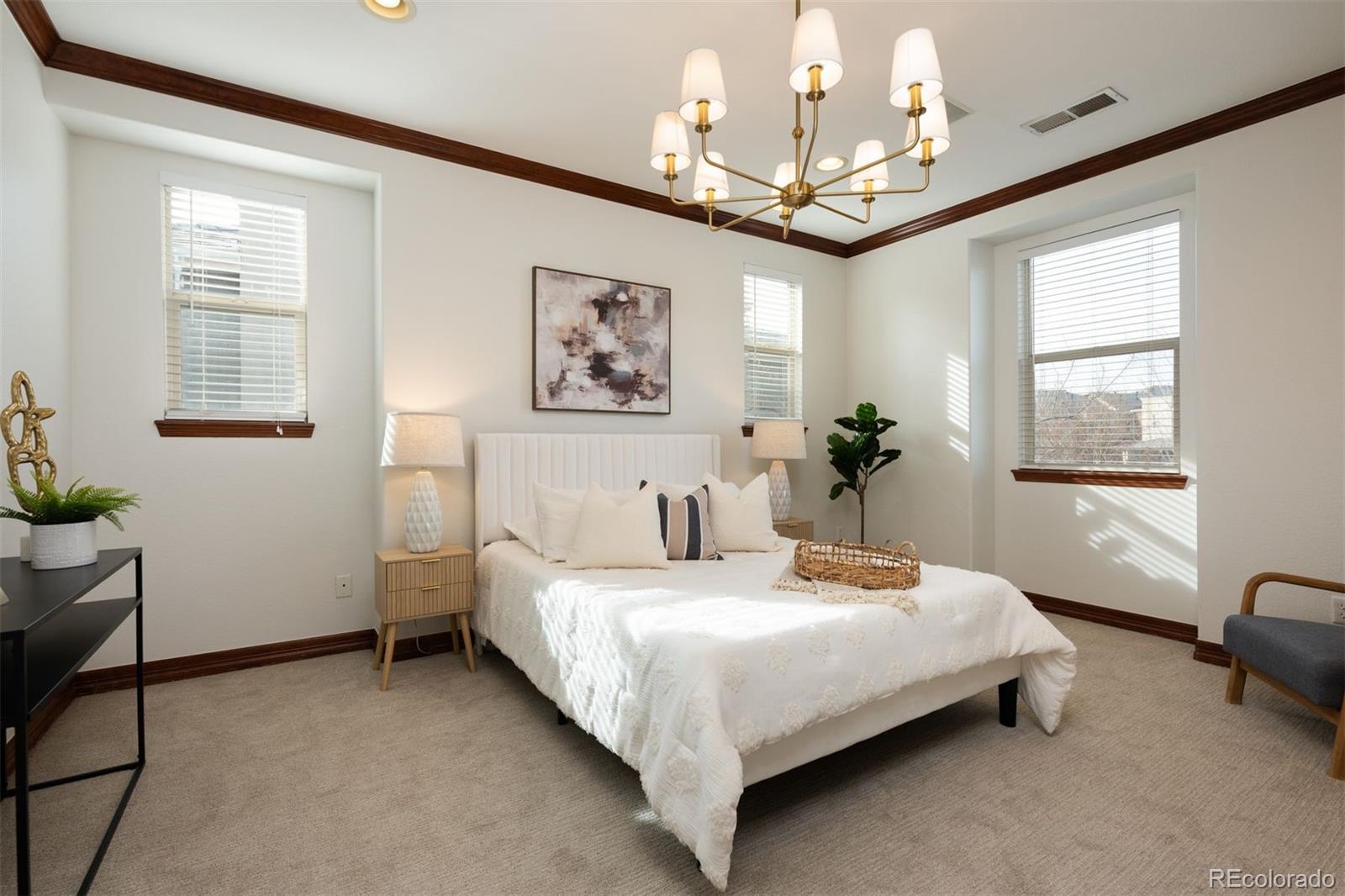 6381 S Potomac Street