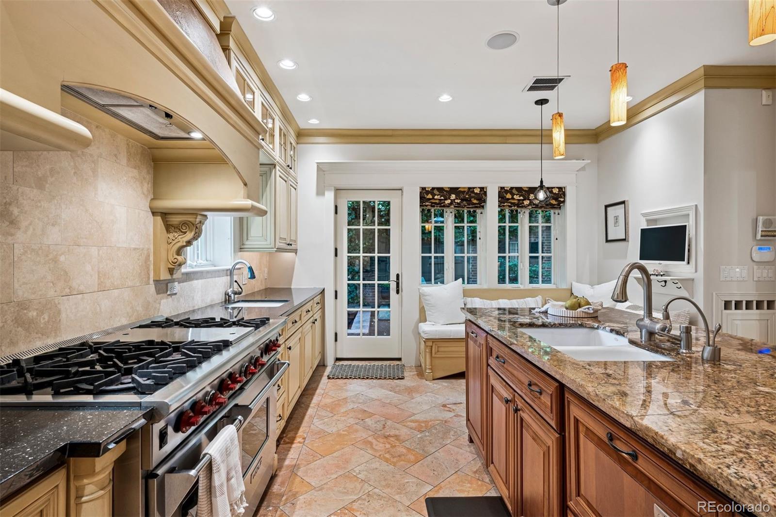 6300 E 17th Avenue Parkway