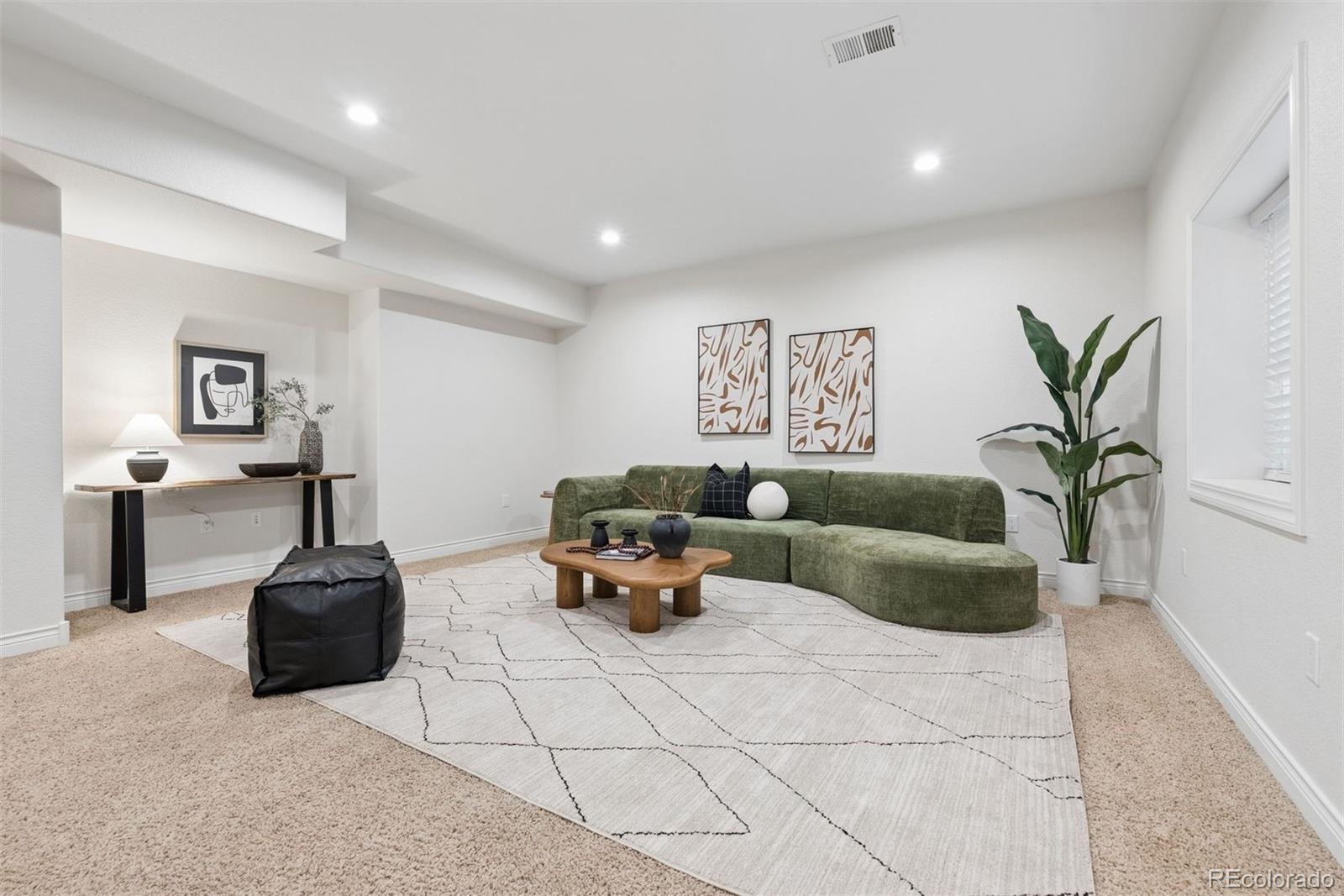 37158 Dickerson Run