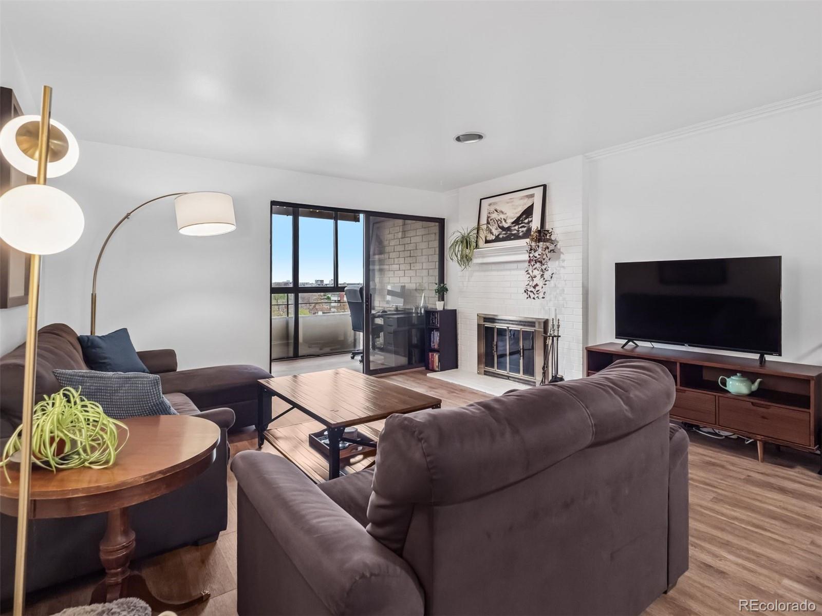800 N Pearl Street Unit: 709