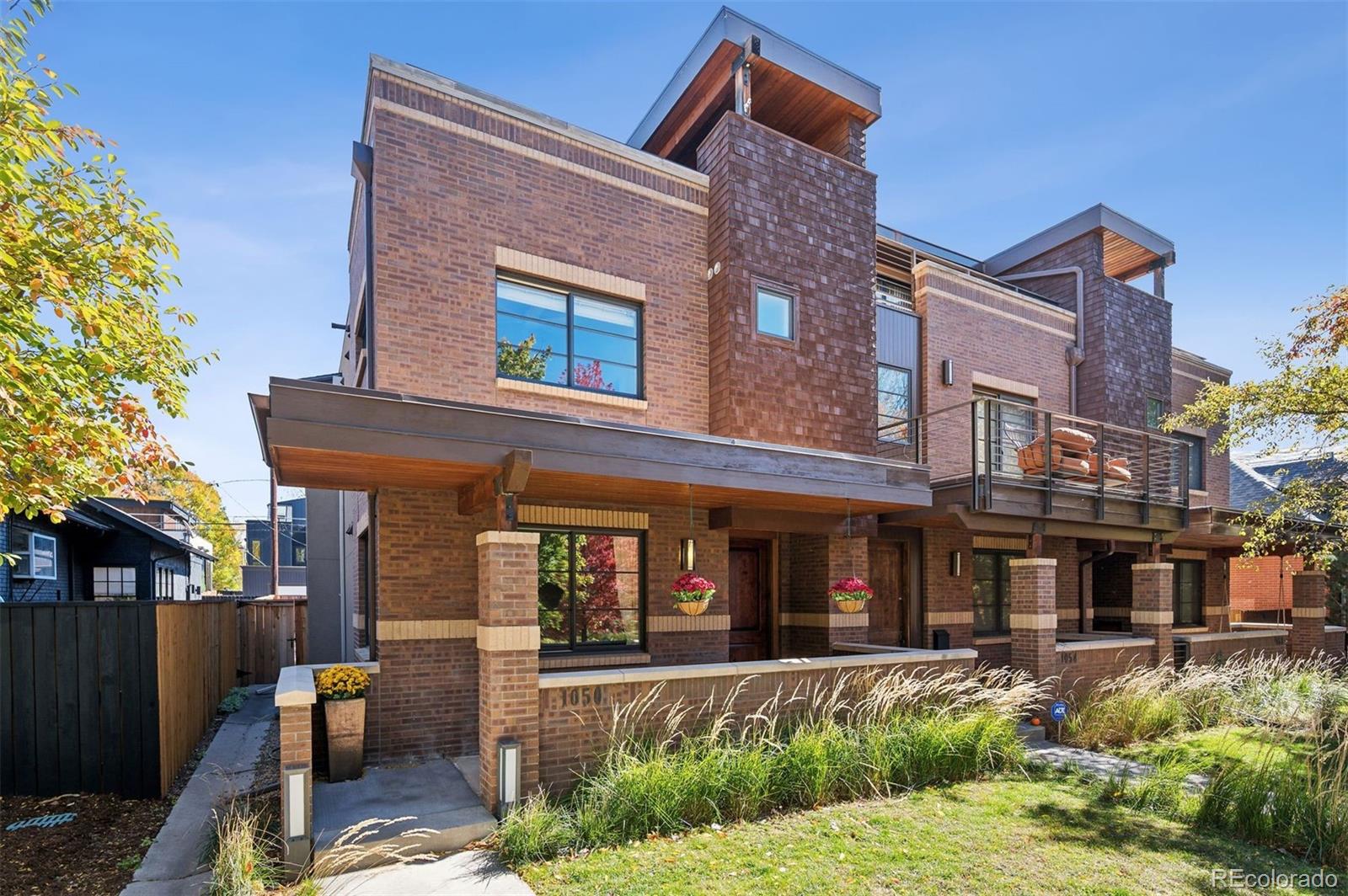 1050 S Corona Street