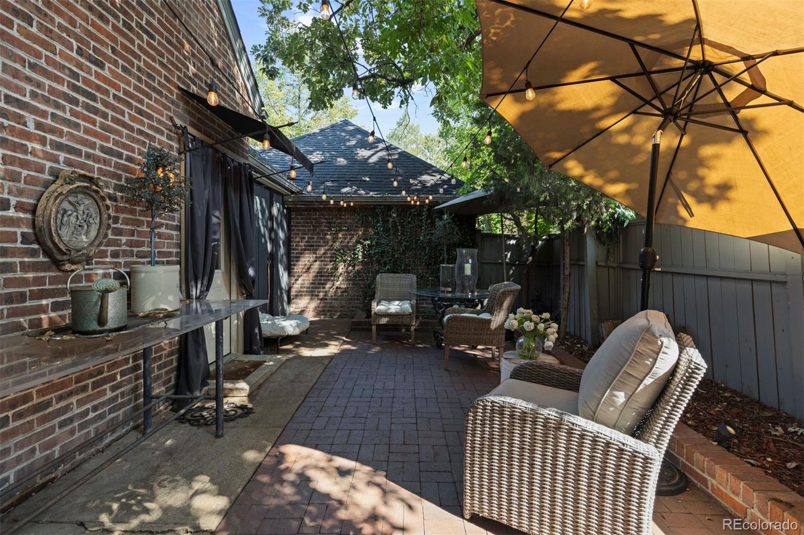 2510 N Monaco St Pkwy