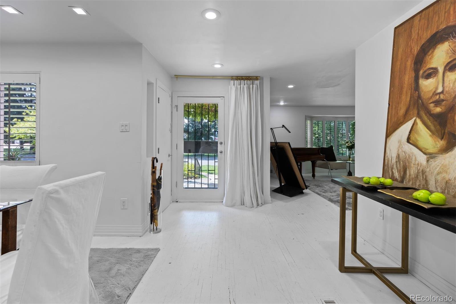 2510 N Monaco St Pkwy