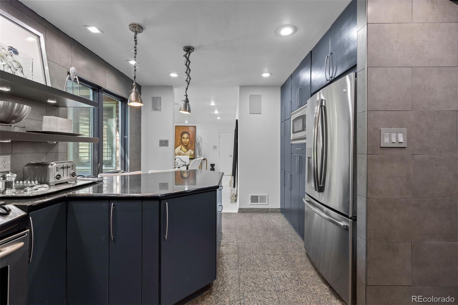 2510 N Monaco St Pkwy