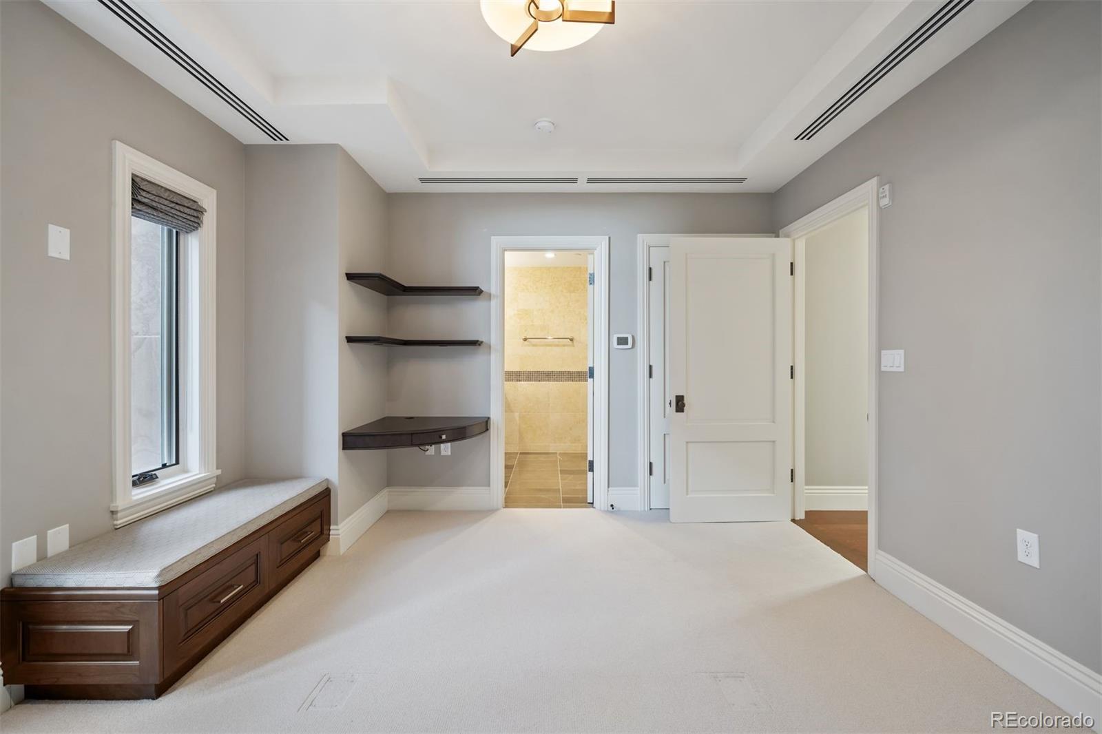 105 N Fillmore Street Unit: 203