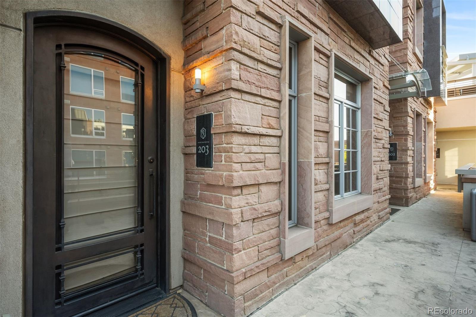 105 N Fillmore Street Unit: 203