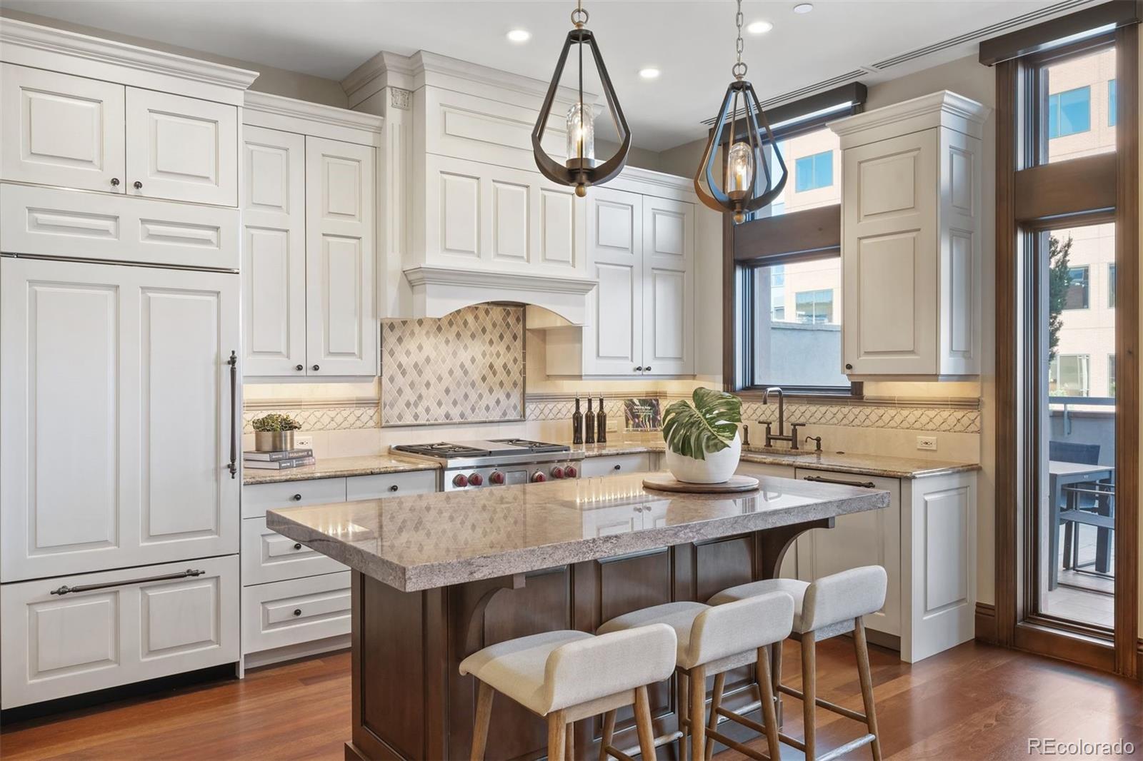 105 N Fillmore Street Unit: 203