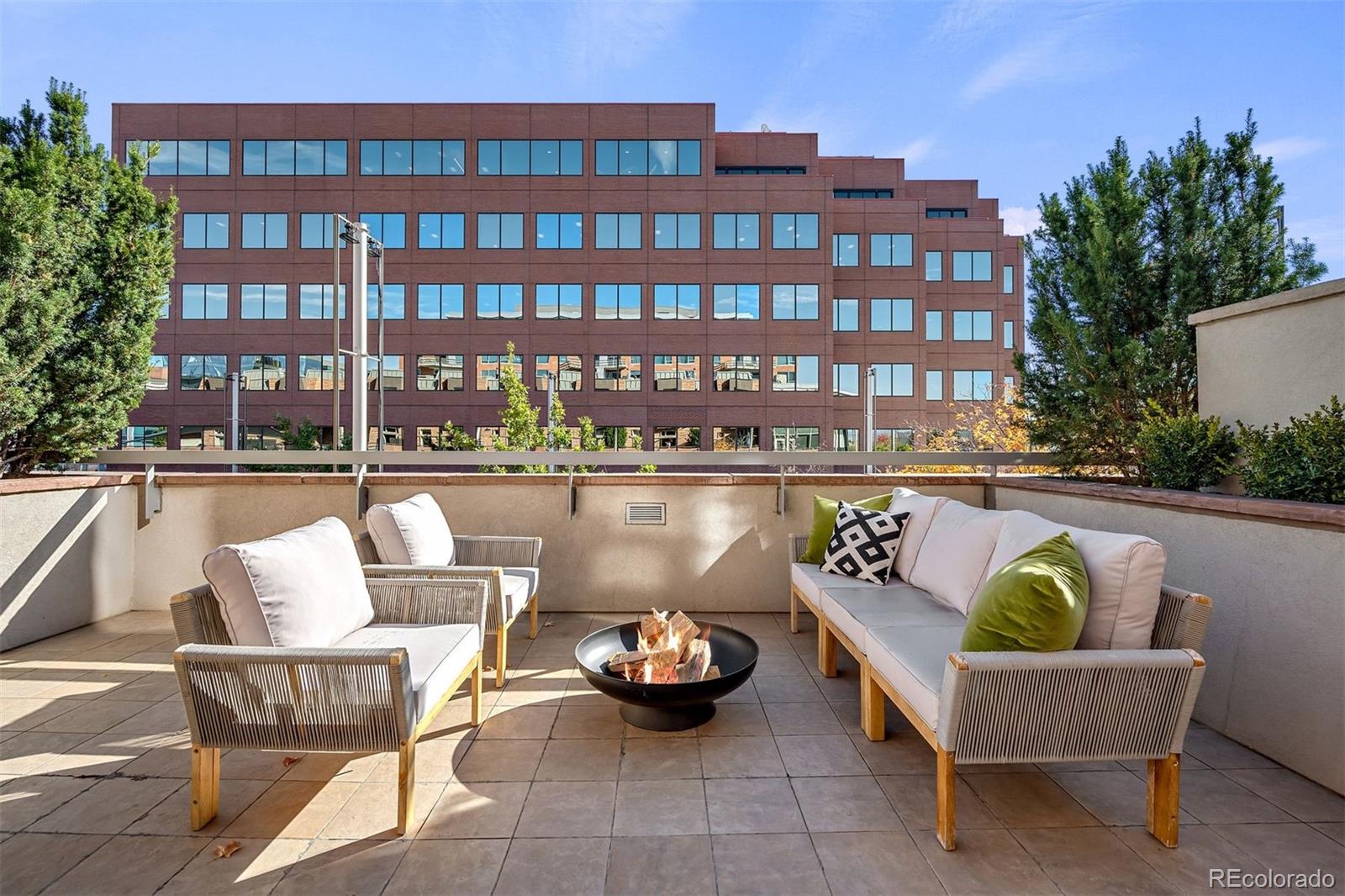 105 N Fillmore Street Unit: 203