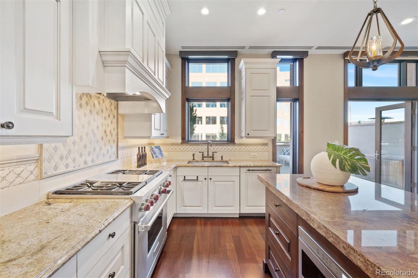 105 N Fillmore Street Unit: 203