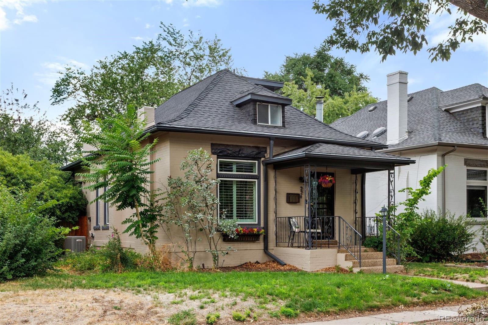 221 S Ogden Street