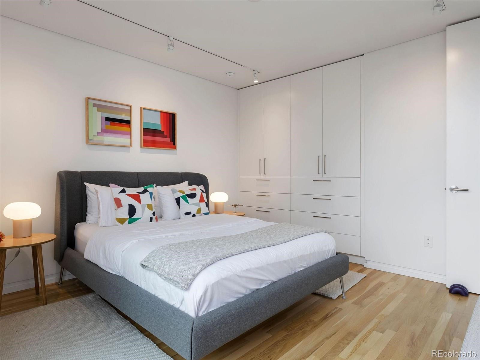 3115 N Humboldt Street