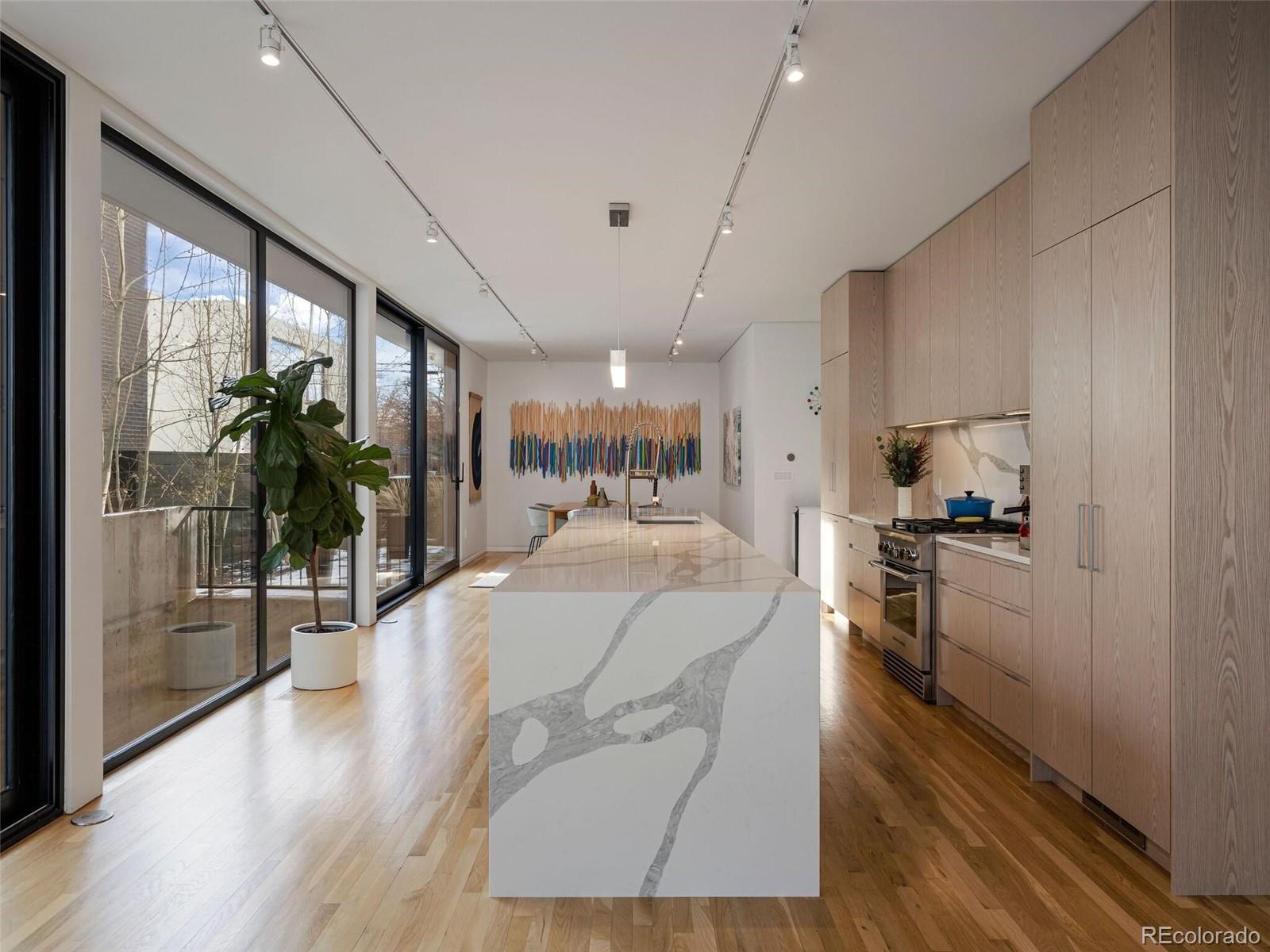 3115 N Humboldt Street