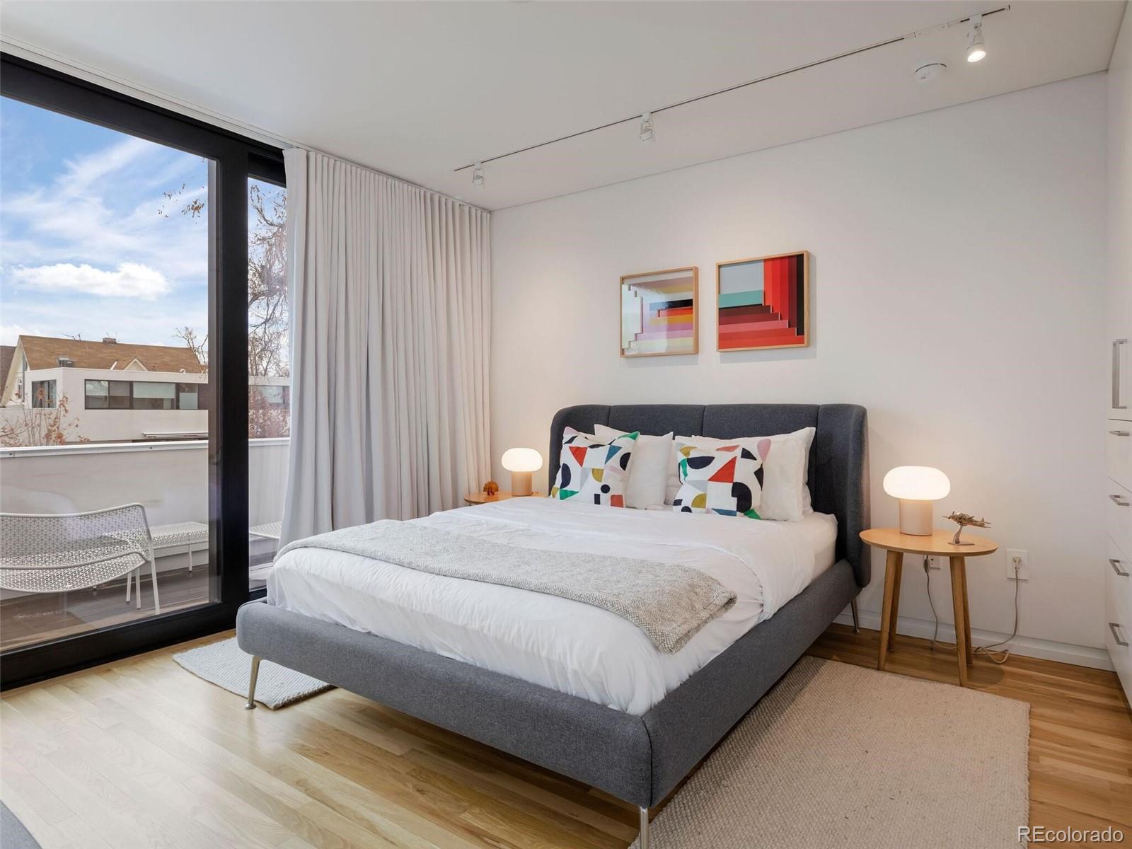 3115 N Humboldt Street