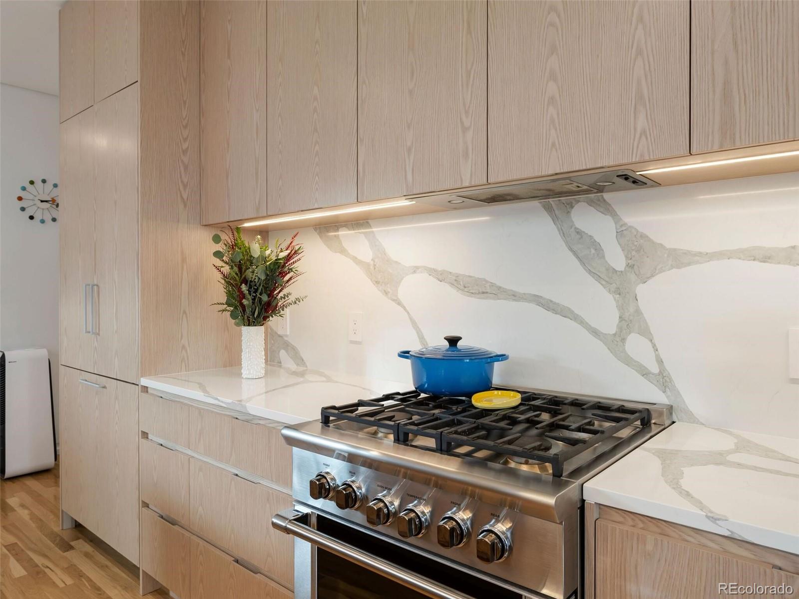 3115 N Humboldt Street