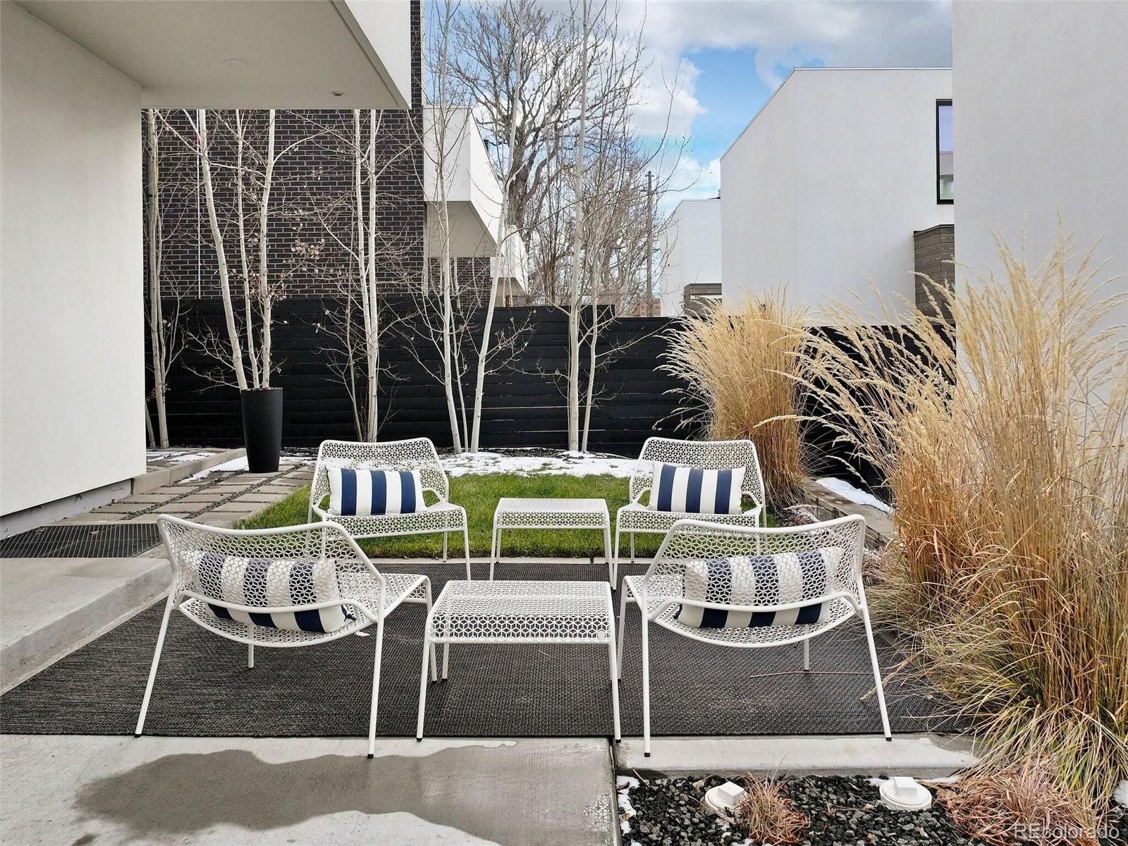 3115 N Humboldt Street