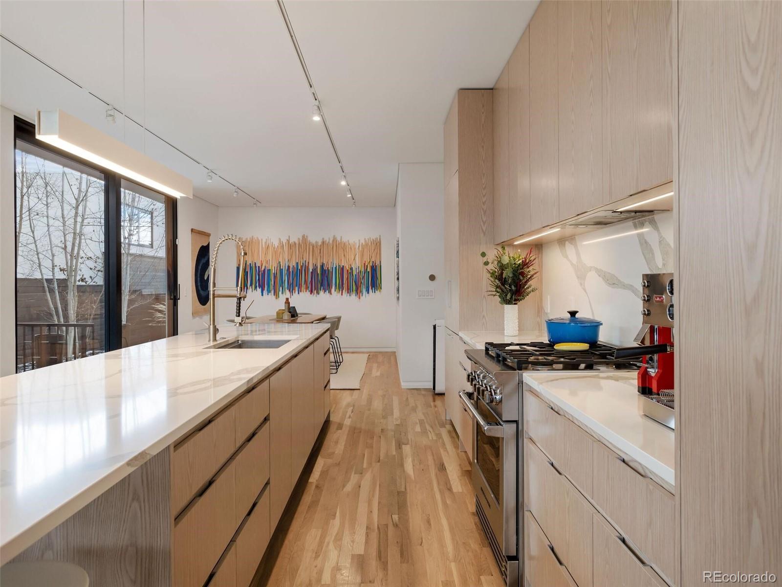 3115 N Humboldt Street