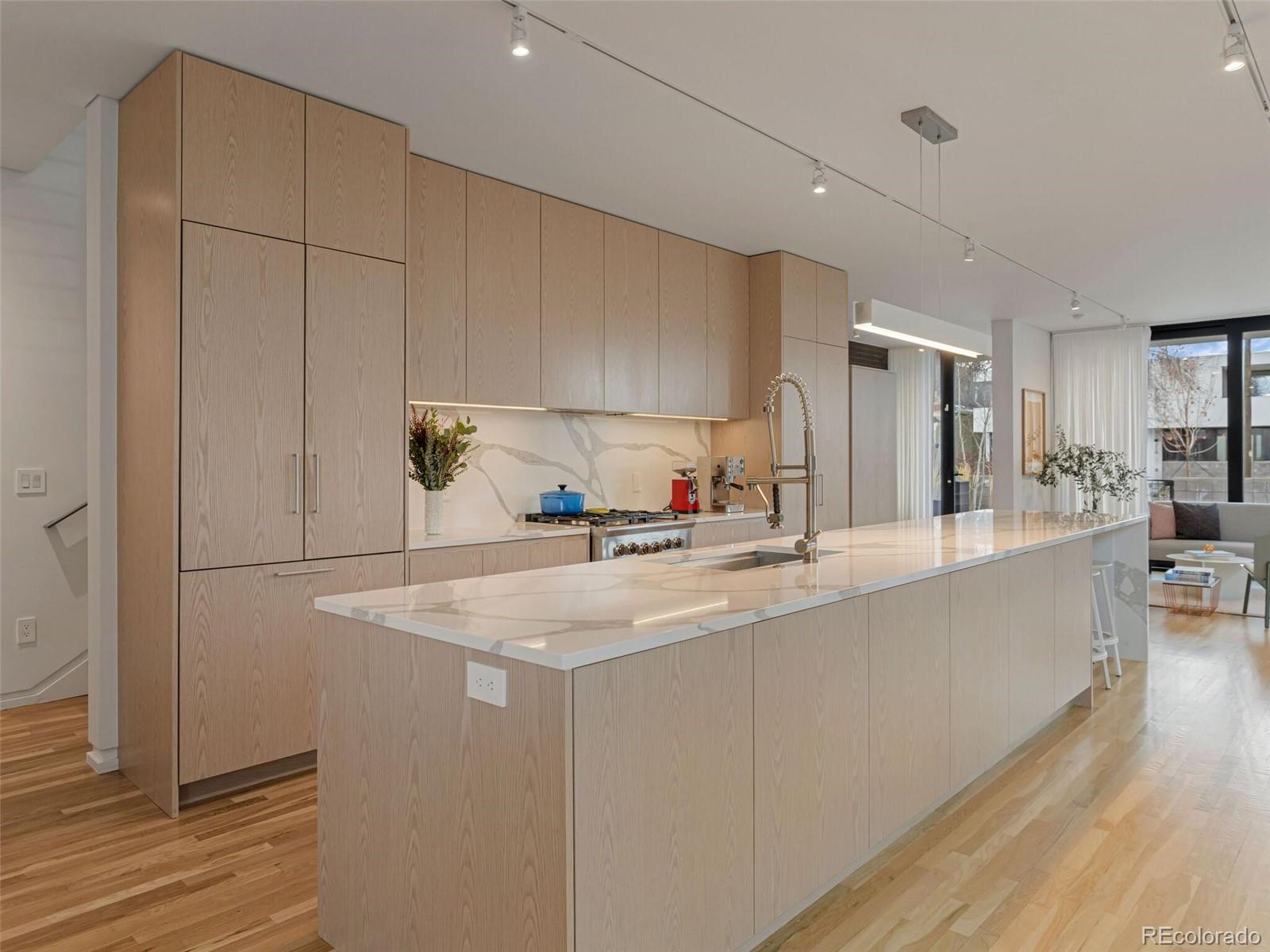 3115 N Humboldt Street