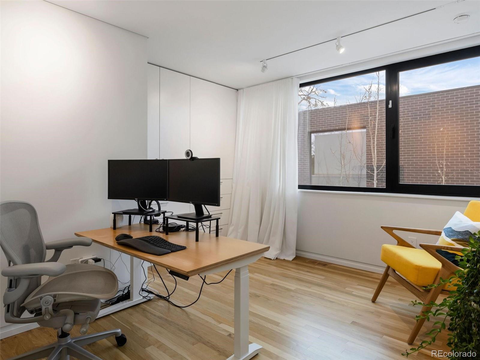 3115 N Humboldt Street