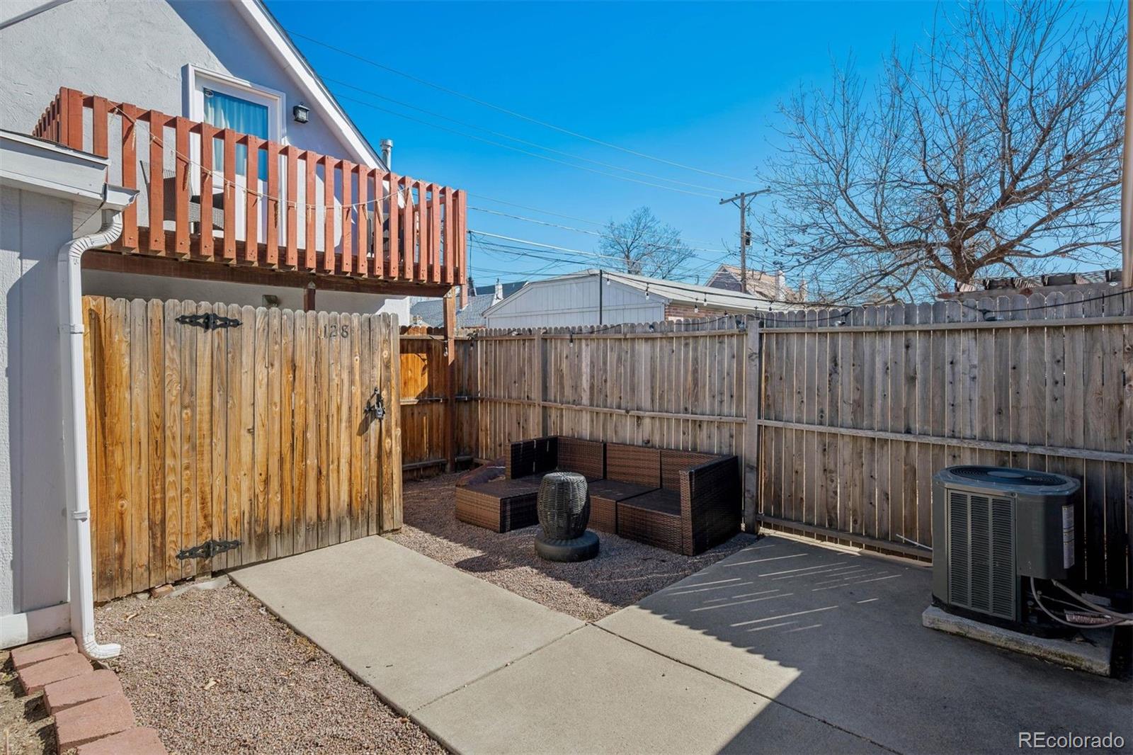 126 Galapago Street