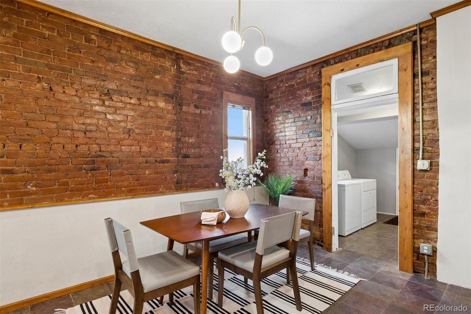 126 Galapago Street