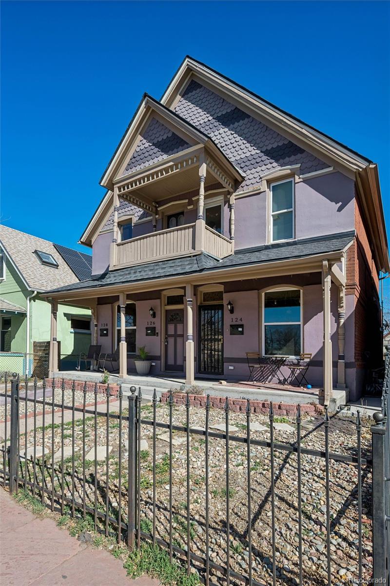 126 Galapago Street