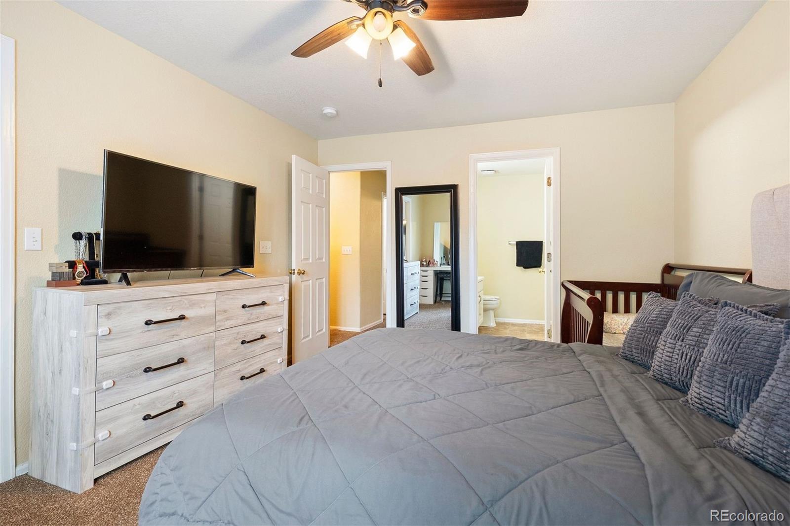 9138 Gale Boulevard Unit: 2