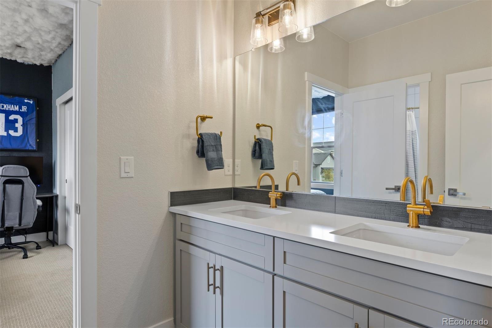 4616 Girardot Point