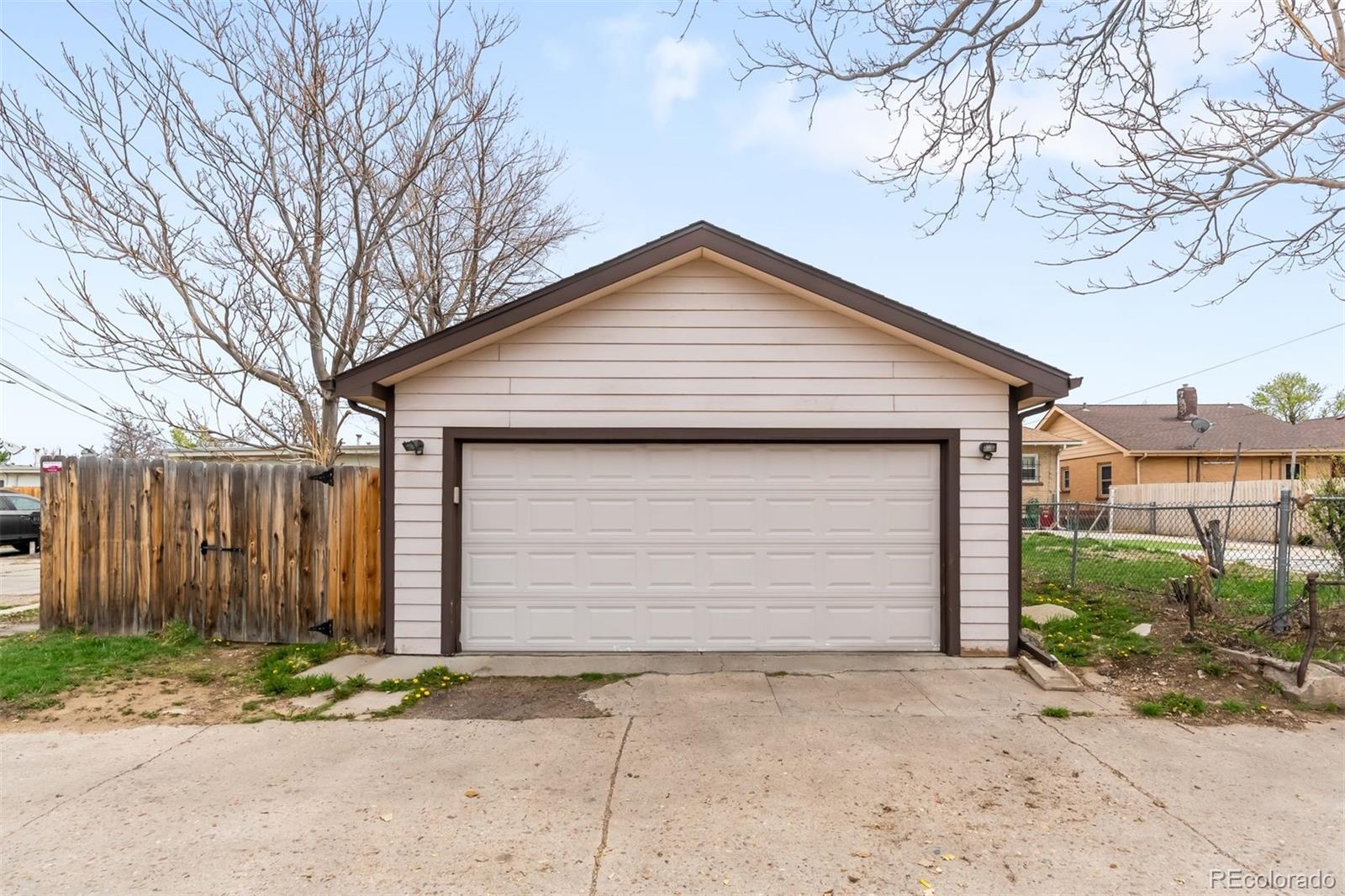 3123 N Elizabeth Street