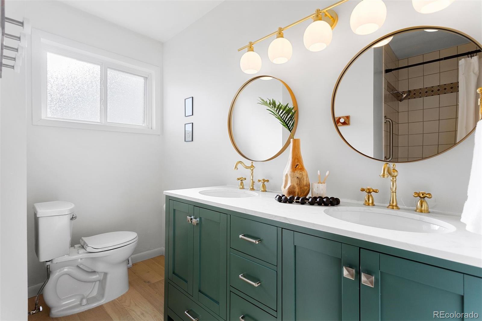 3036 W Monmouth Avenue