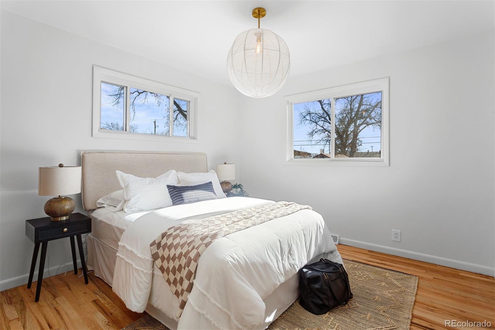 3036 W Monmouth Avenue