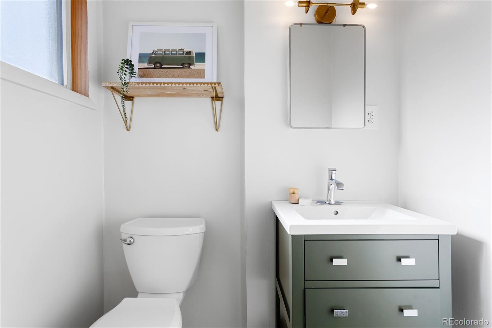 3036 W Monmouth Avenue