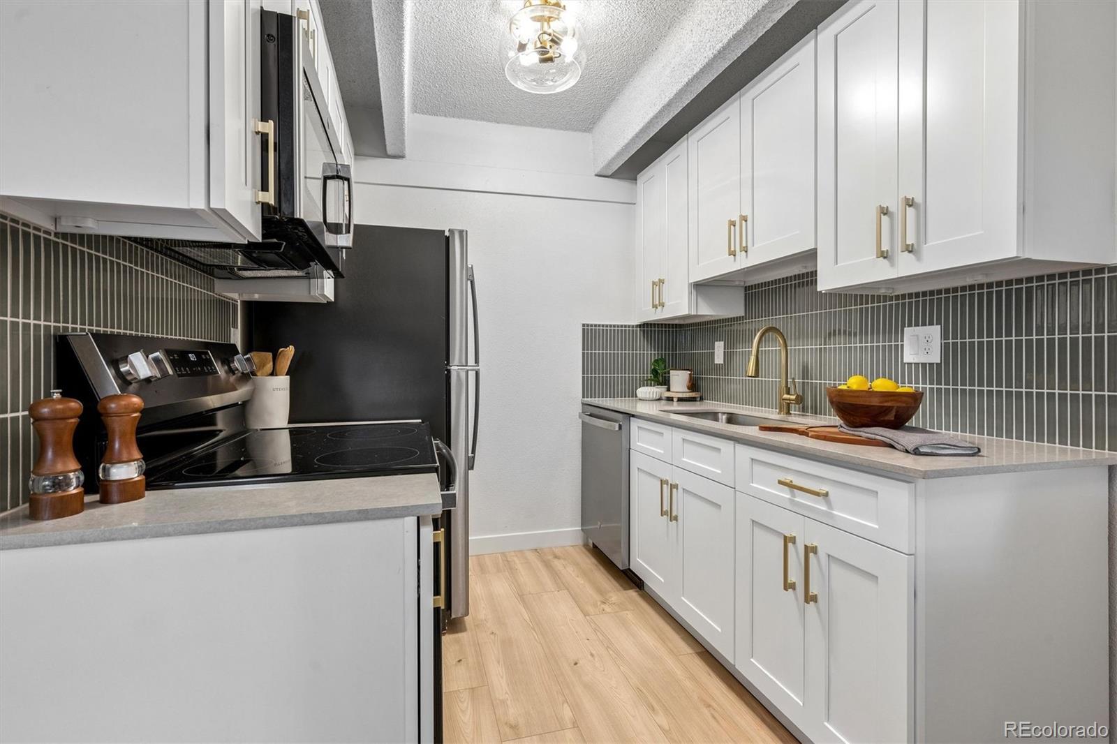 800 W Belleview Avenue Unit: 408