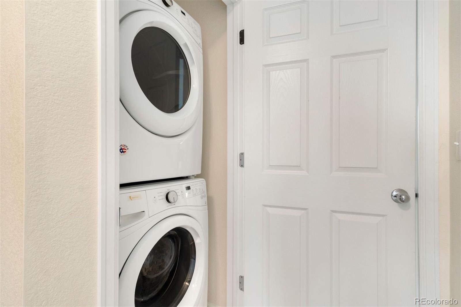 767 Roslyn Street Unit: 20