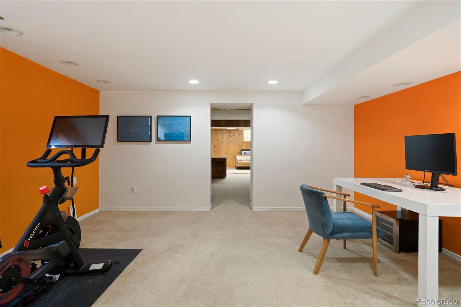 3435 E Virginia Avenue