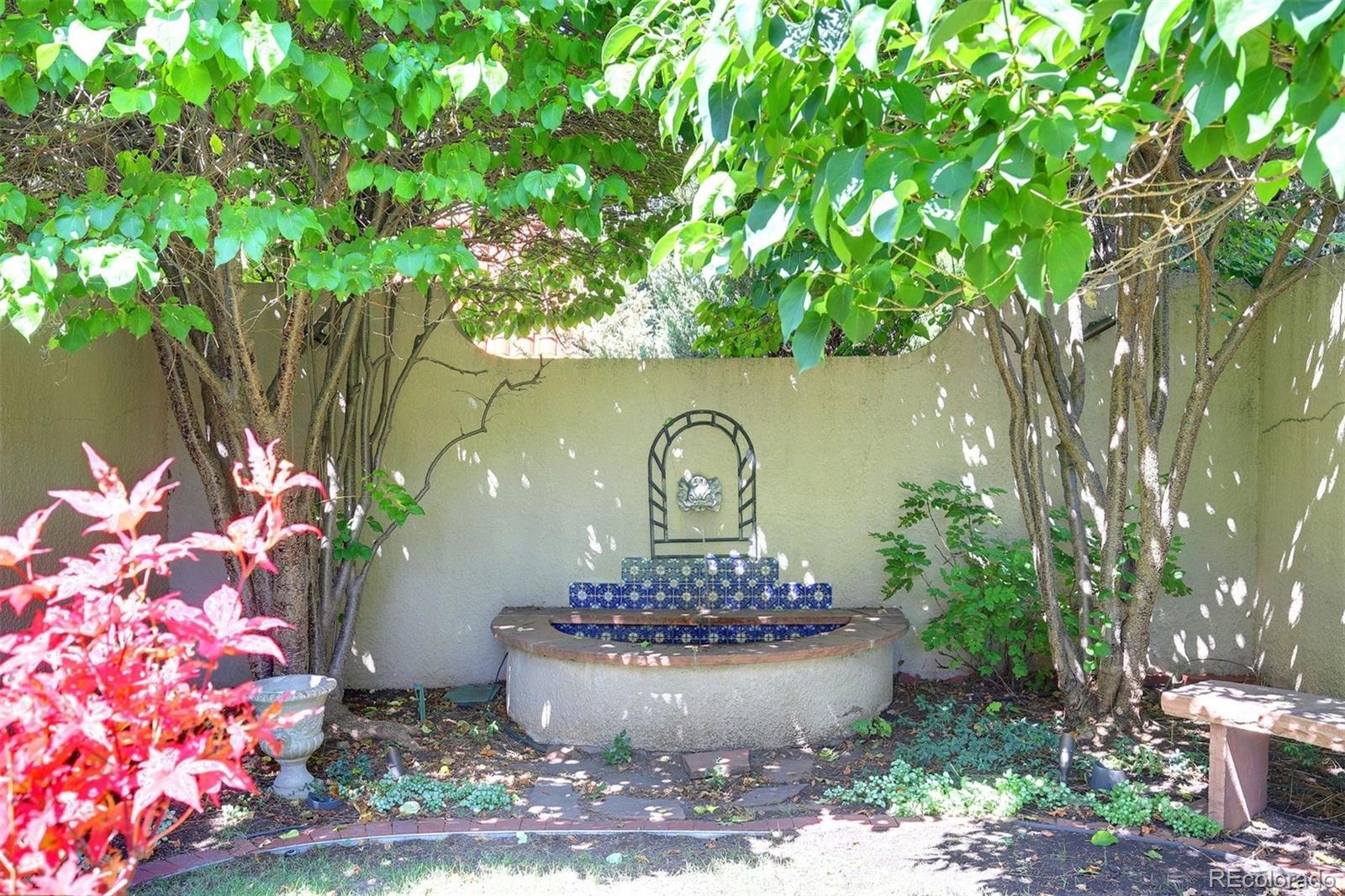 6 Ivy Lane